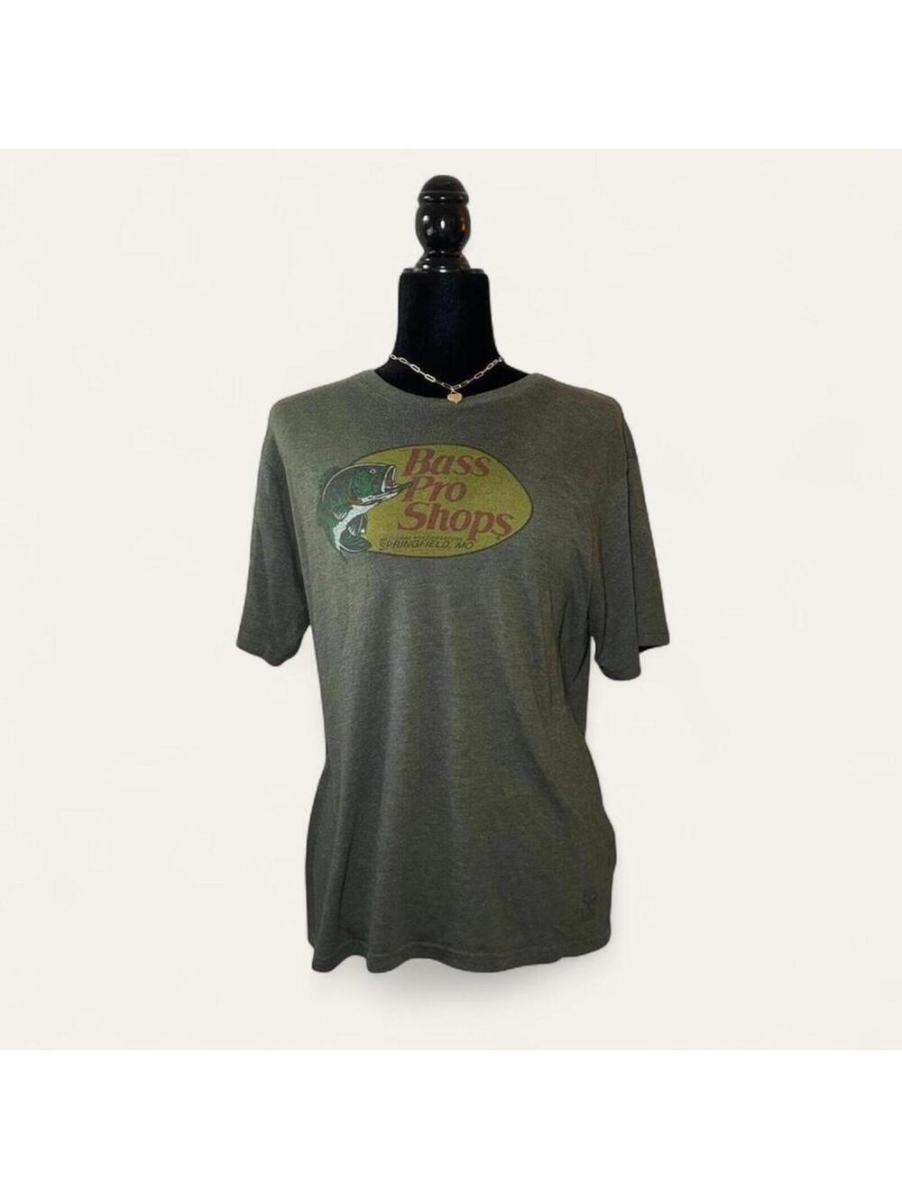Bass Pro Shops Graphic Tee Outdoorsy Streetwear Size M